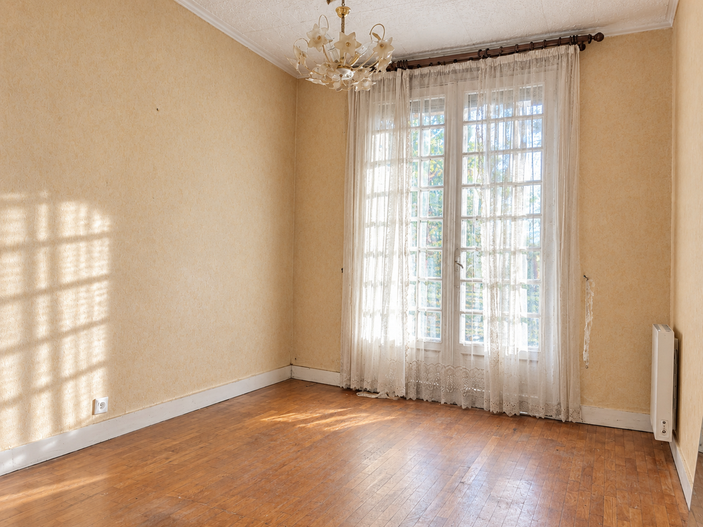 Maison de plain-pied à fort potentiel – 94 m² sur parcelle close de 1 000 m²