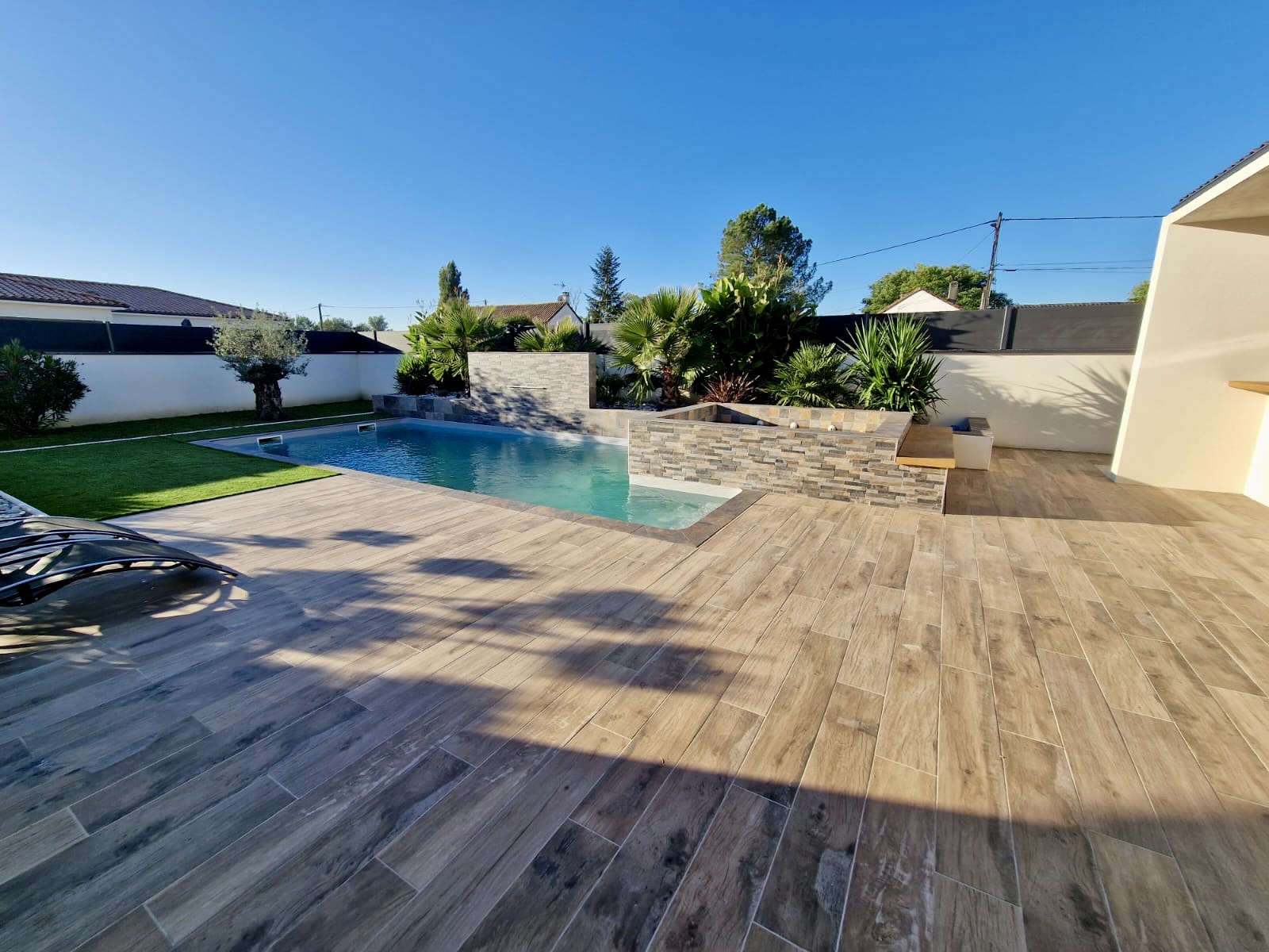 BERGERAC: Maison contemporaine T5 de plain-pied de 180 m²